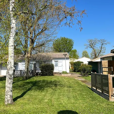 19 - Le Faucon - Village Holiday home *