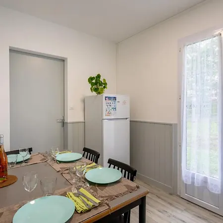 19 - Le Faucon - Village Holiday home