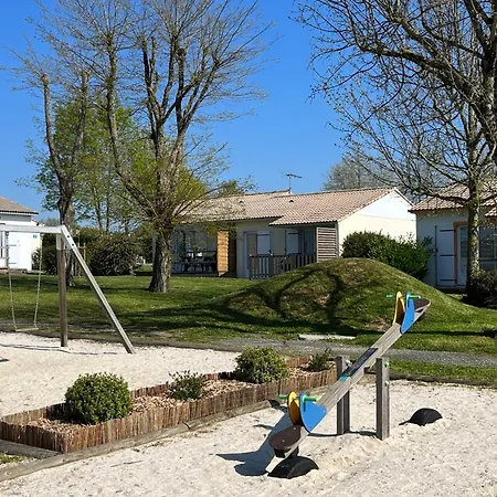 19 - Le Faucon - Village *